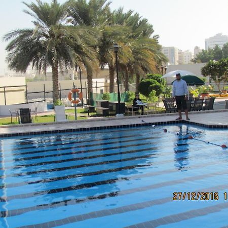 Dubai Youth Hostel Экстерьер фото